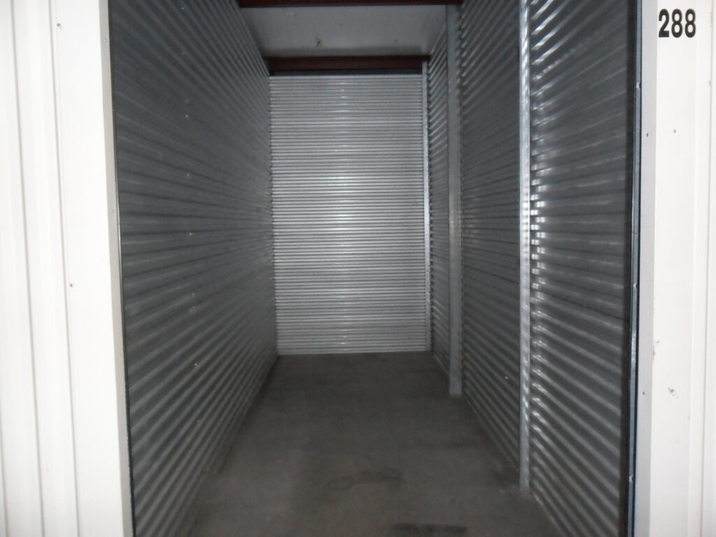 With a variety of self storage unit sizing options, Self Storage Dundas has the capability to service almost any self storage rental unit need of the Dundas, MN and Northfield, MN area and surrounding areas.