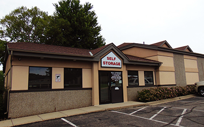 Located at 709 Schilling Drive N, the main office of Self Storage Dundas is a self storage facility located to service the self storage unit rental needs of the Dundas, MN area and all surrounding areas.